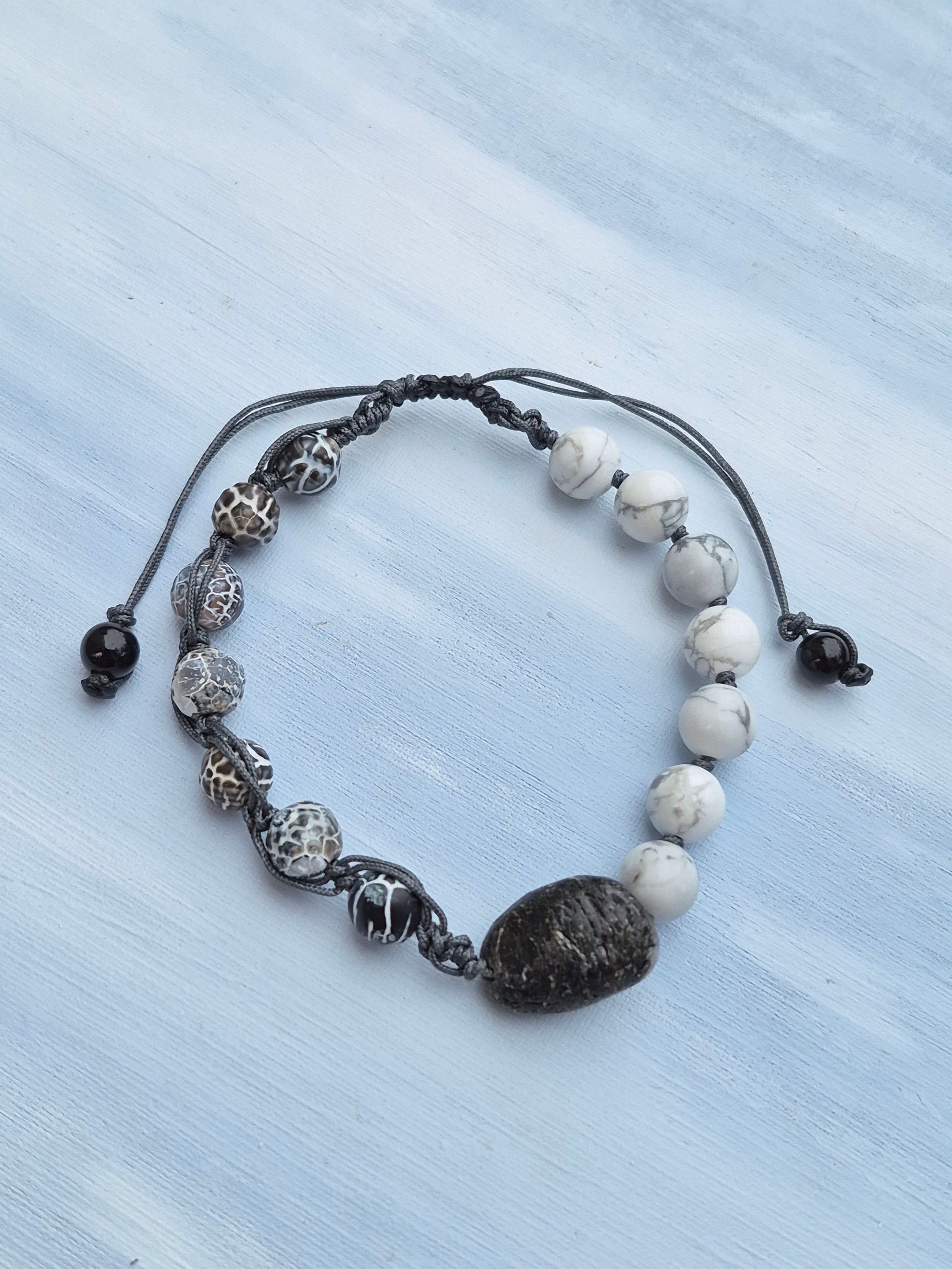 AYTAŞI ASİMETRİK BİLEKLİK